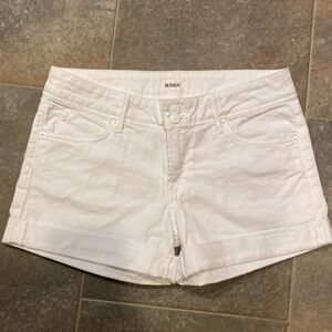 White Hudson shorts. Mid thigh. Croxley style size 27.